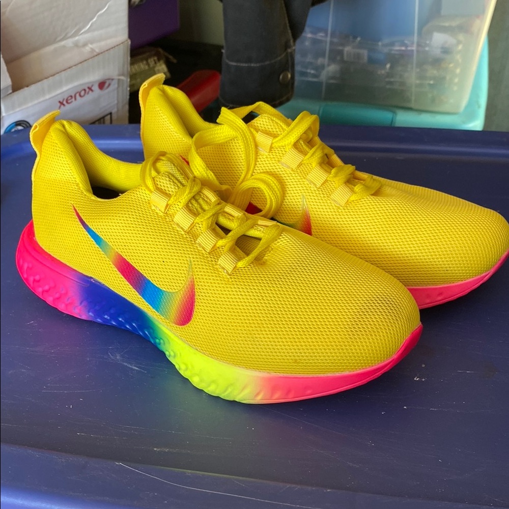 Yellow Rainbow Sneakers size 39